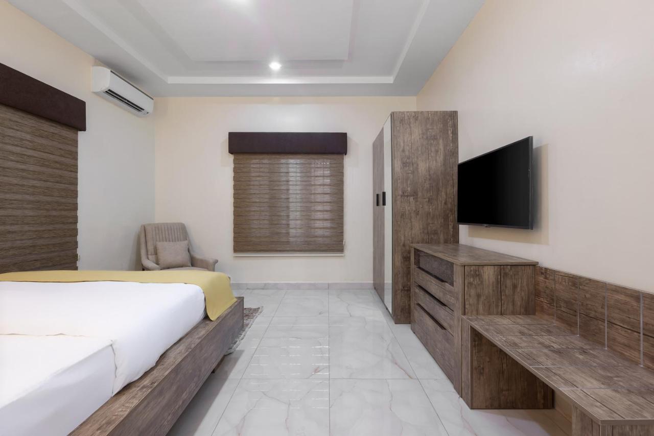 Bkt Cribs - Apartments & Suites Abuja Exteriör bild