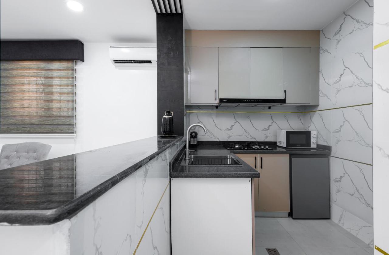 Bkt Cribs - Apartments & Suites Abuja Exteriör bild